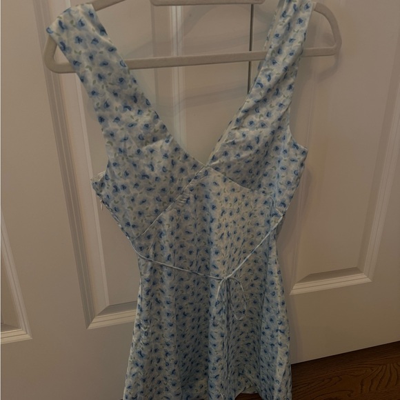 Princess Polly Blue Floral Dress - Picture 2 of 3